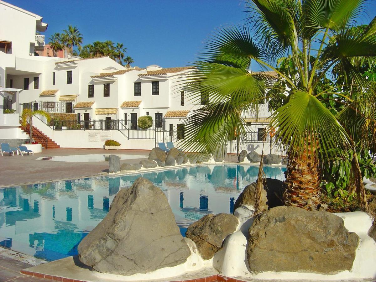 Remarkable 2-Bed House In Chayofa With Pool Esterno foto