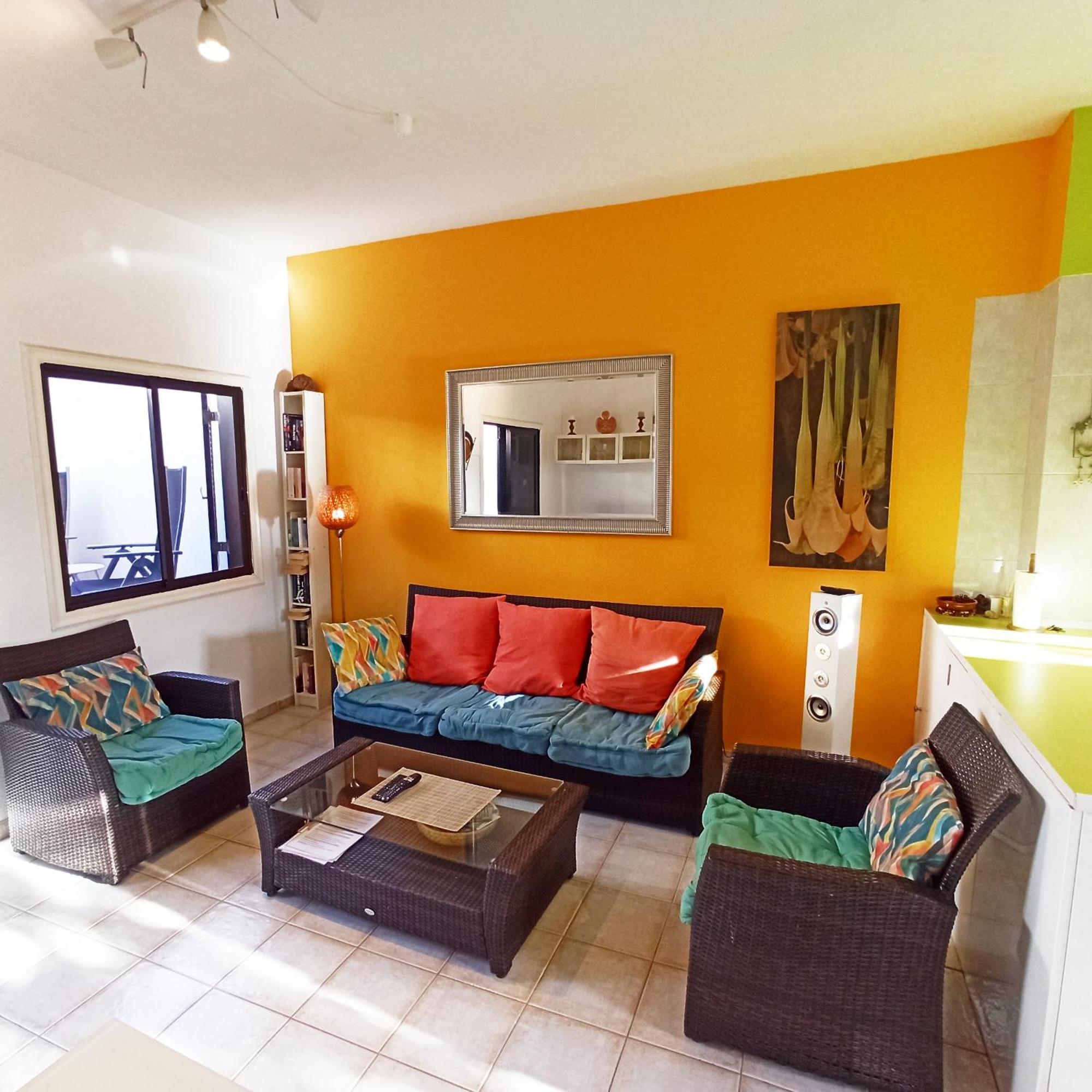 Remarkable 2-Bed House In Chayofa With Pool Esterno foto